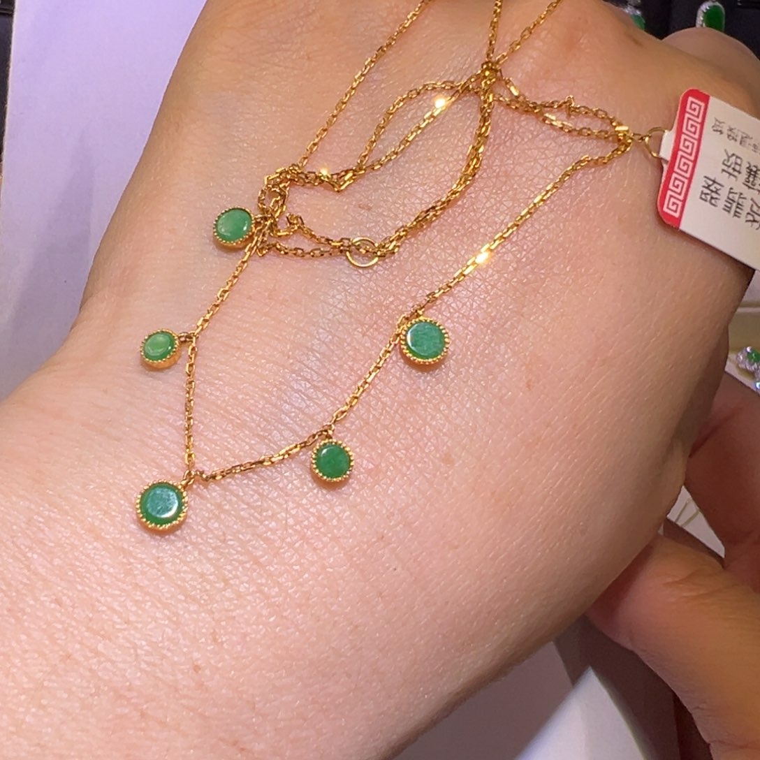 翡翠颈饰18K金镶嵌满天星