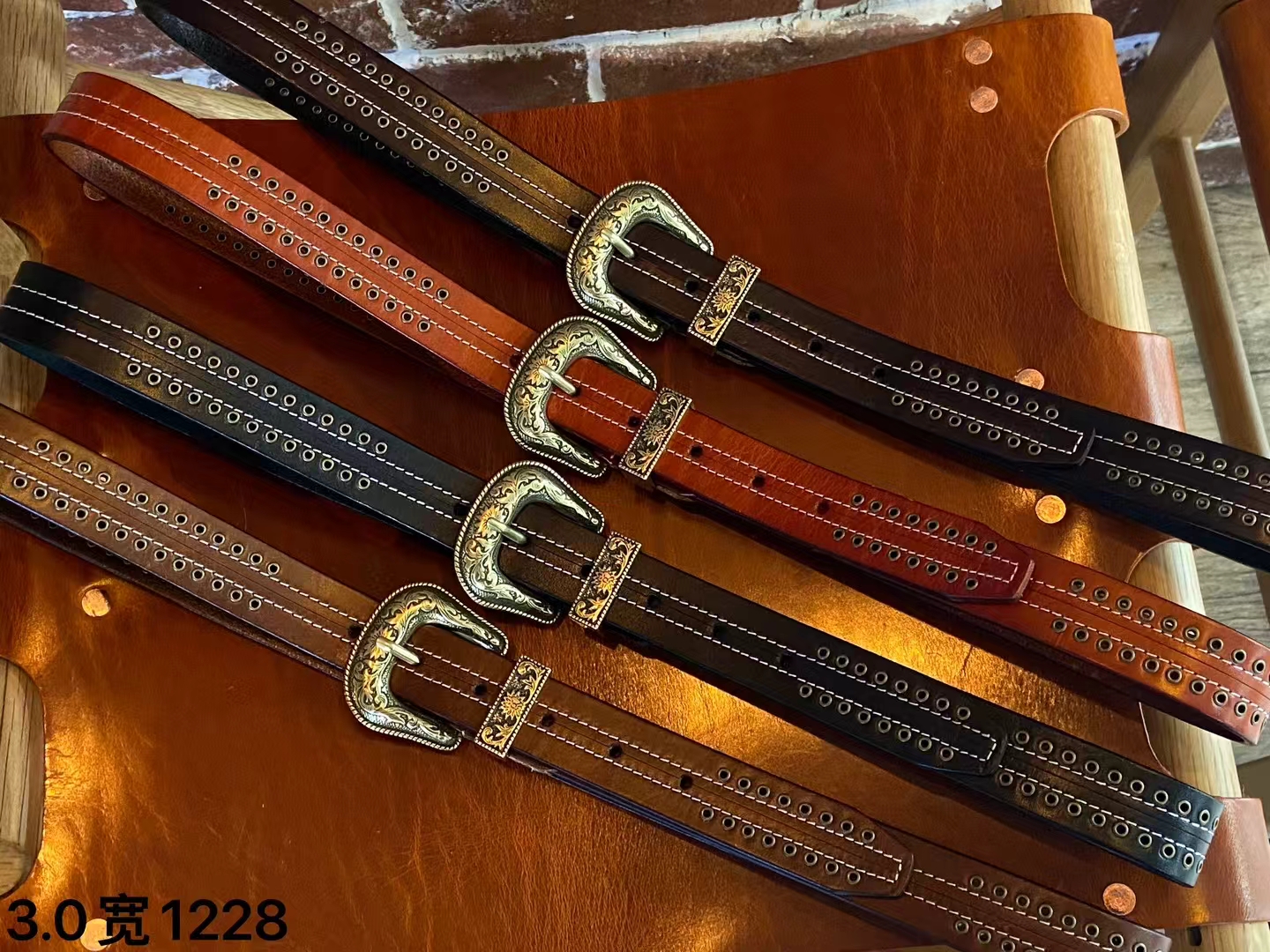 意大利植鞣牛皮雕花铜扣铜圈真皮腰带3.0#1228女士黄铜扣头层腰带