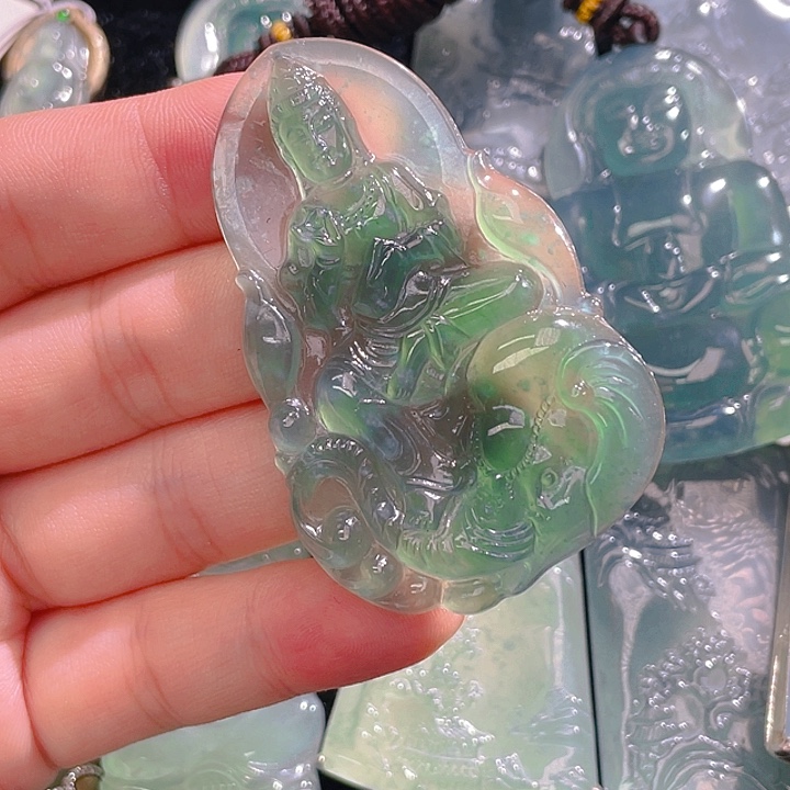 翡翠颈饰未镶嵌豆*57，