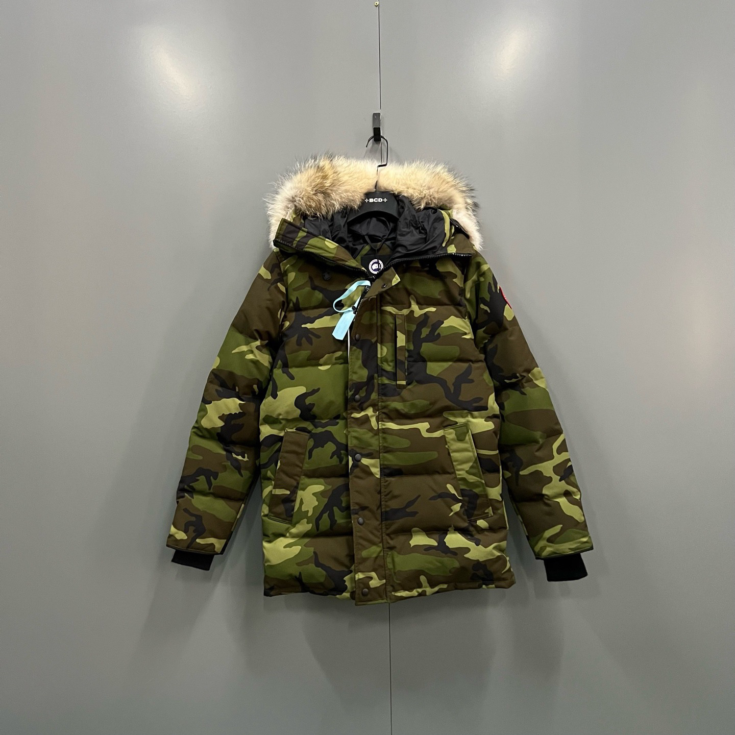 未使用 CANADA GOOSE (ll) 加拿大鹅 迷彩羽绒服 M码/207675