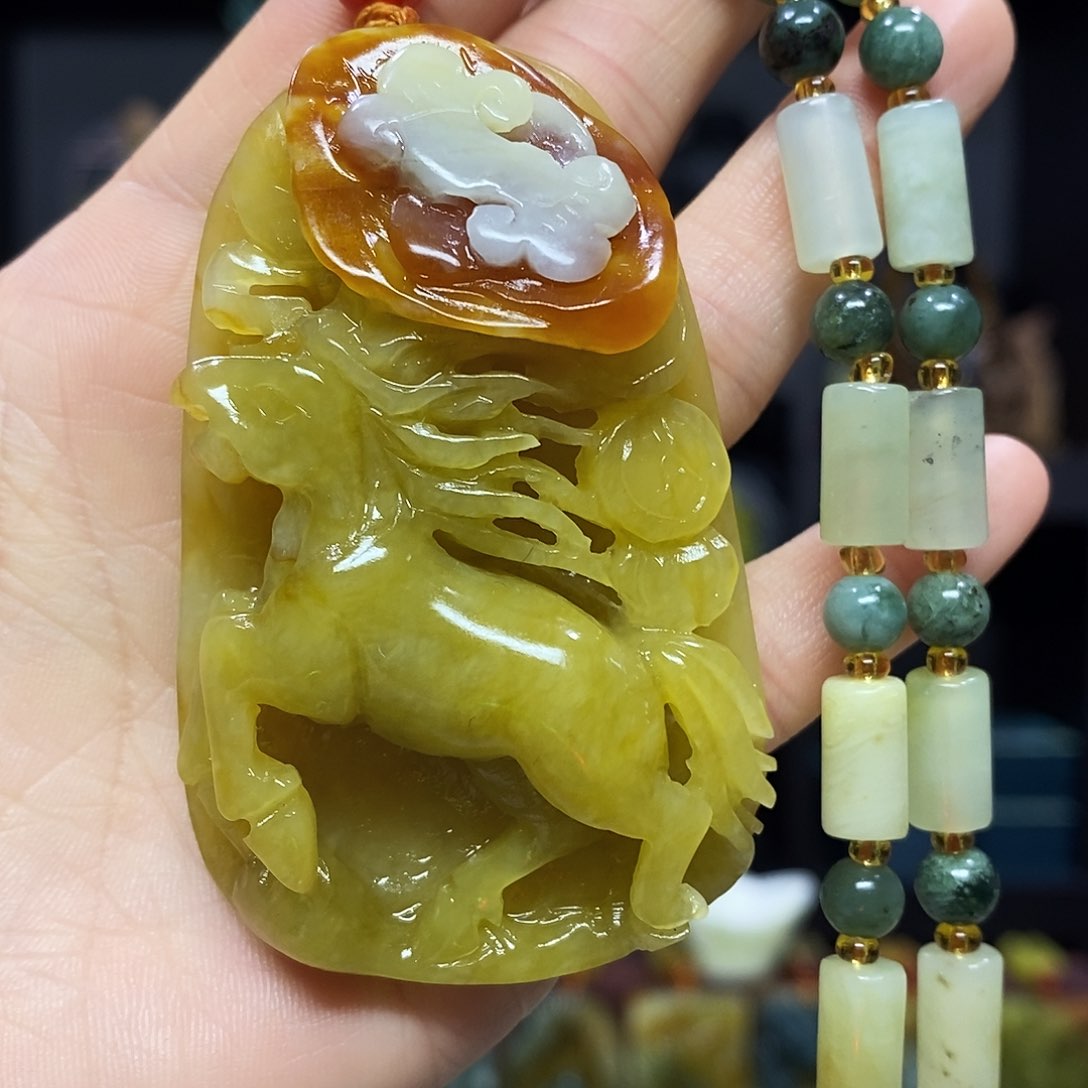 未镶嵌岫玉挂件吊坠