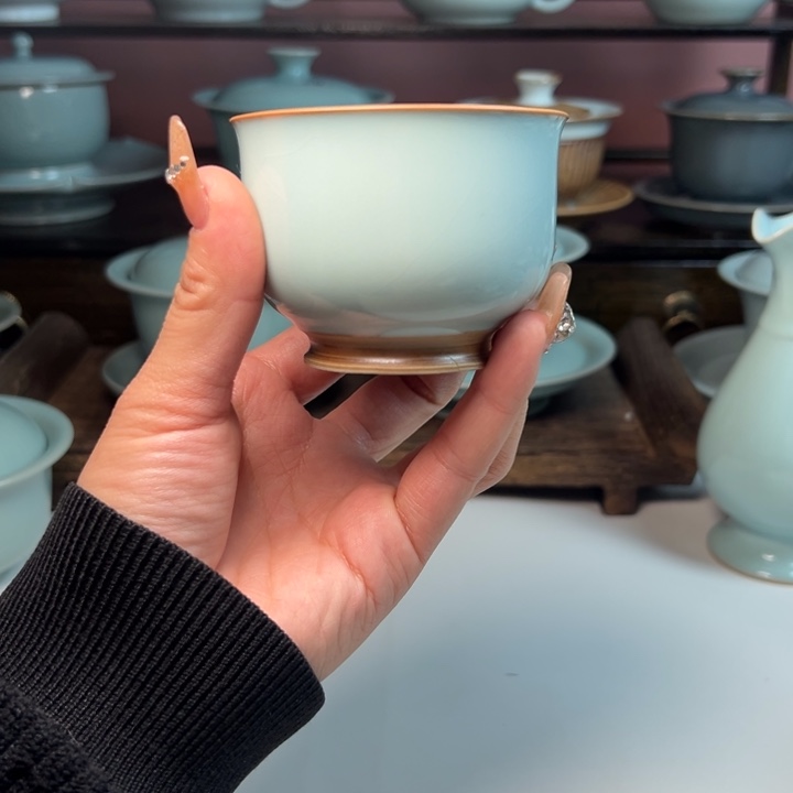 瓷片微瑕哈哈哈哈哈哈