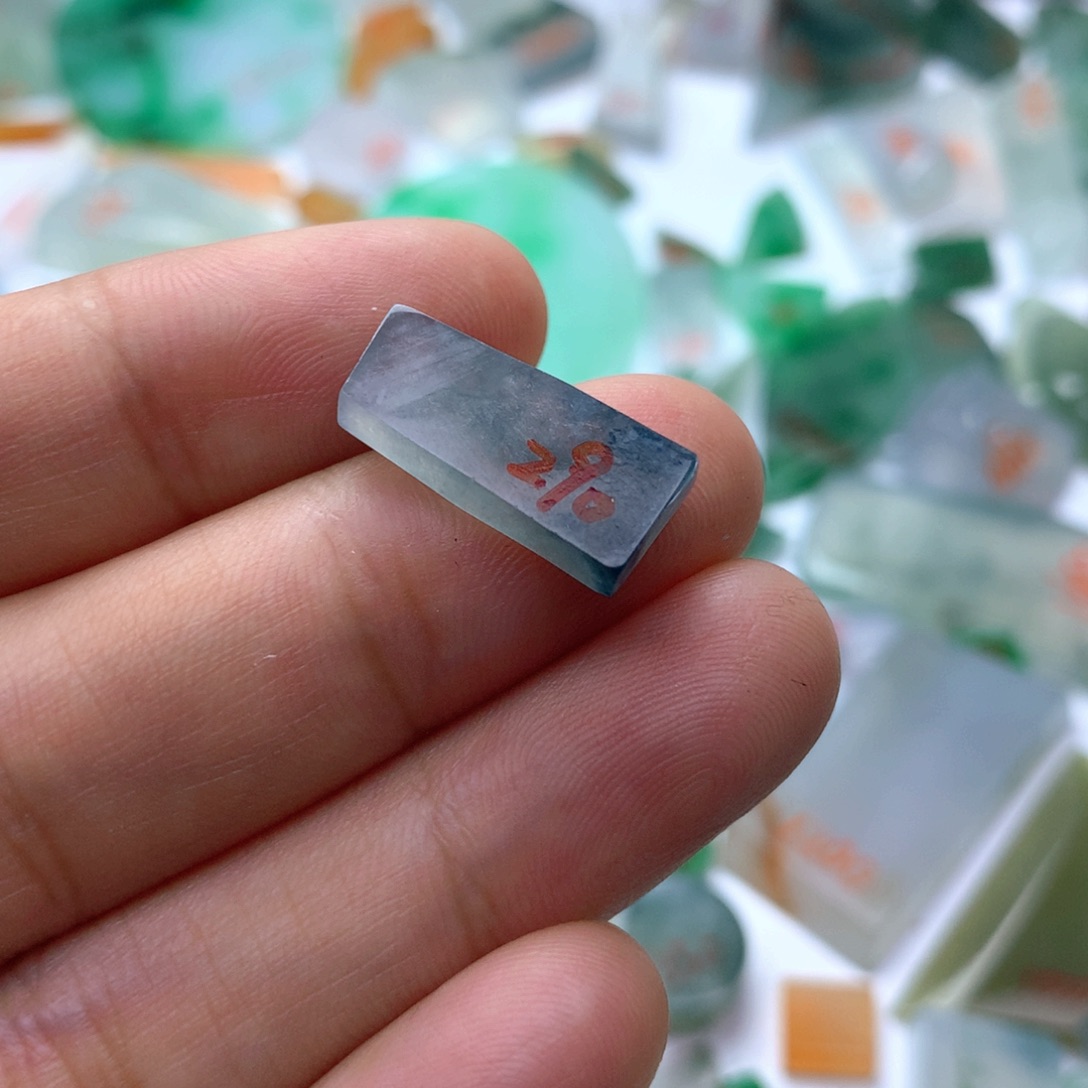 定制翡翠未镶嵌天然翡翠