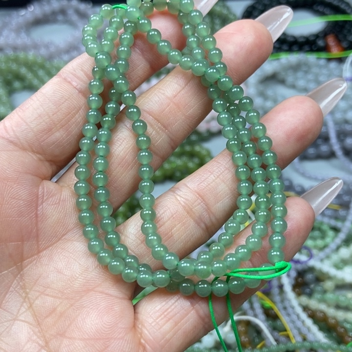 和田玉颈饰未镶嵌4