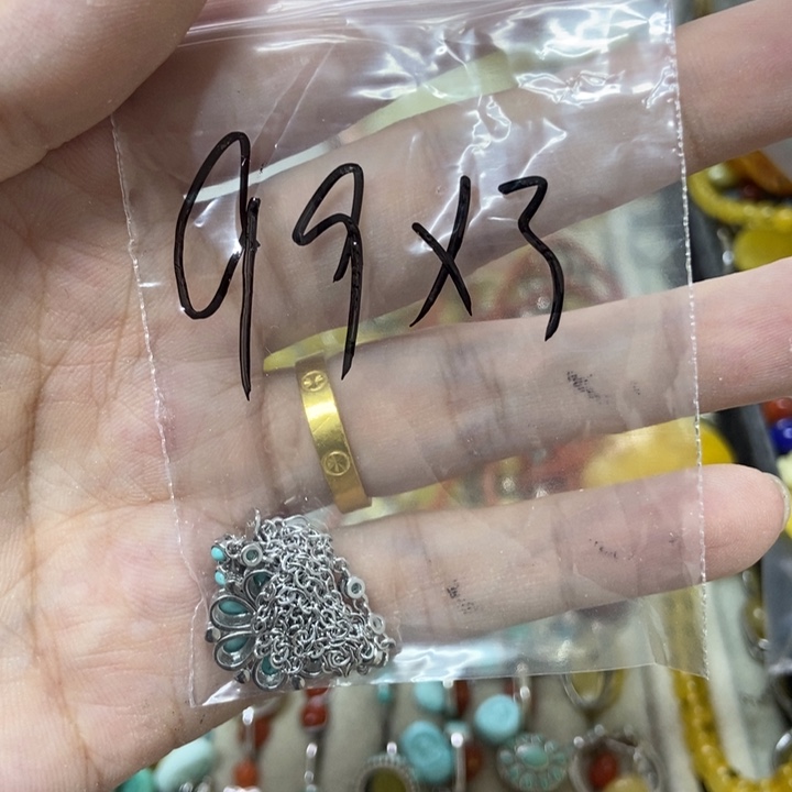 未镶嵌蜜蜡裸石胖*糖吊坠