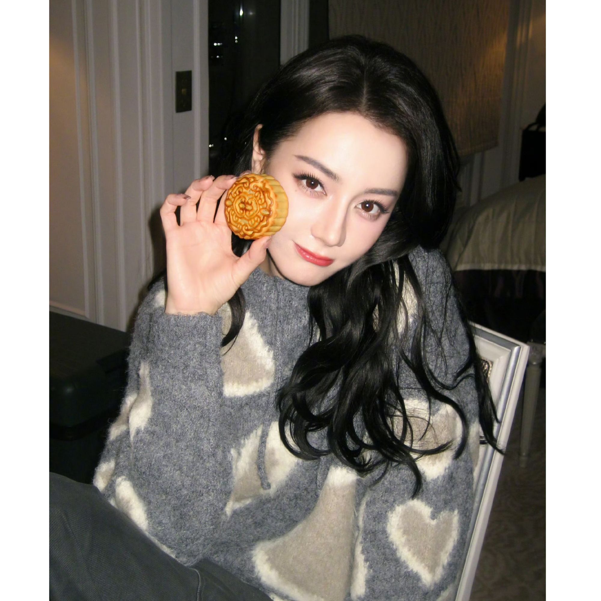 河岸家买手店OPEN YY宽松套头豹纹爱心连帽针织衫女25秋冬