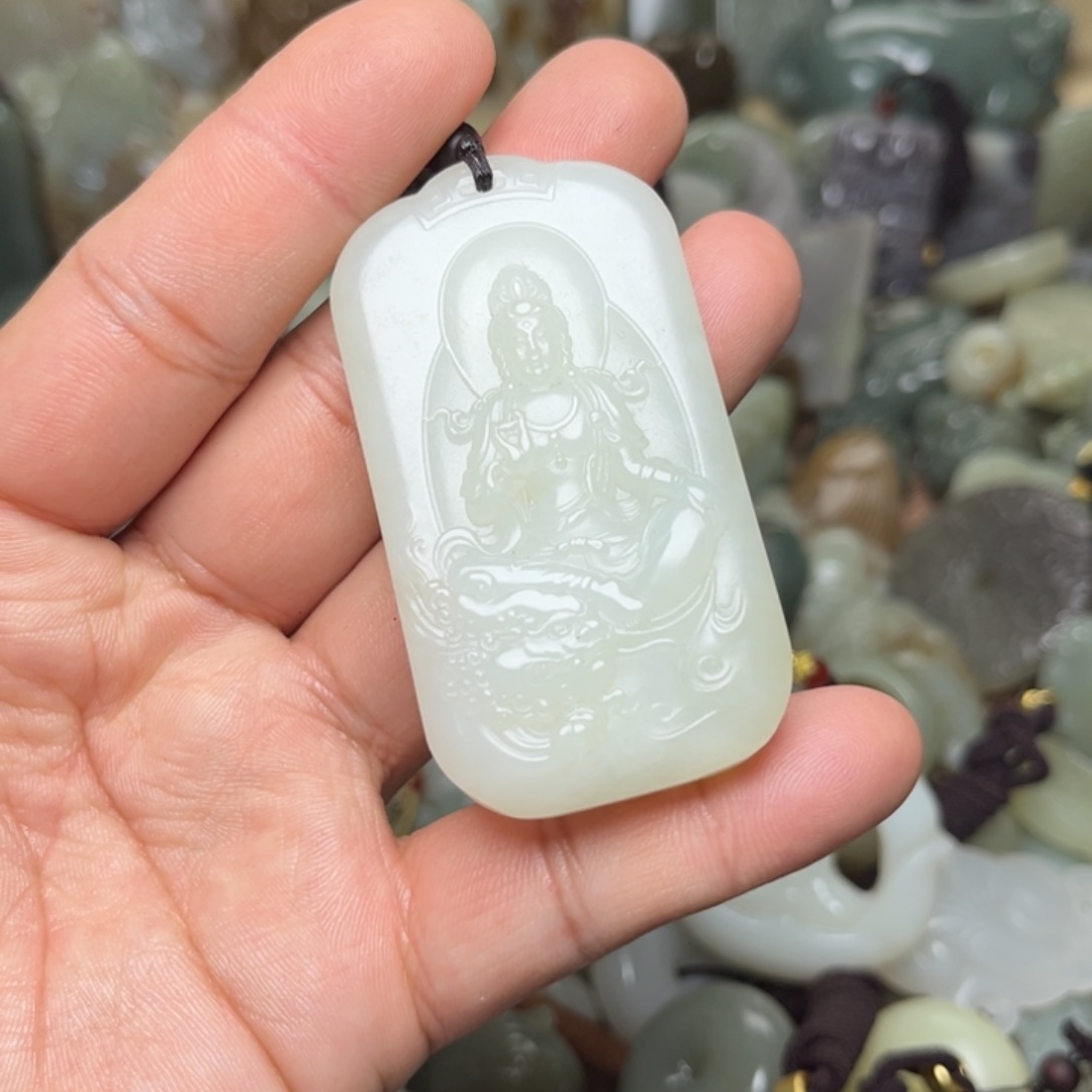 和田玉未镶嵌颈饰幻*