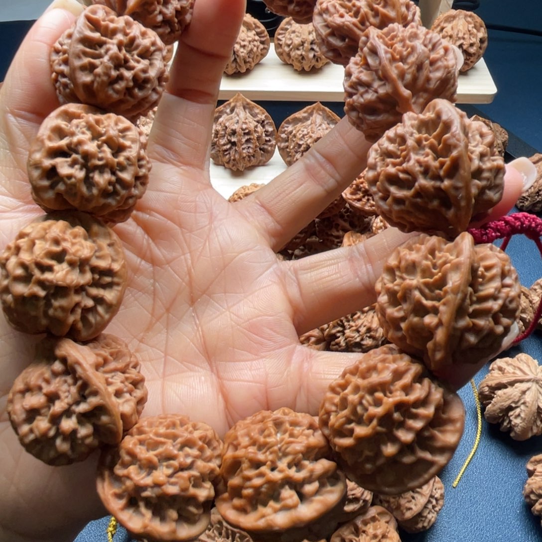 仑***吊坠文玩核桃秦岭核桃