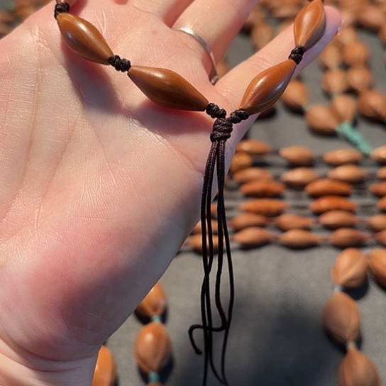 橄榄核手串/手链爱***⁰0.9小柳叶手持