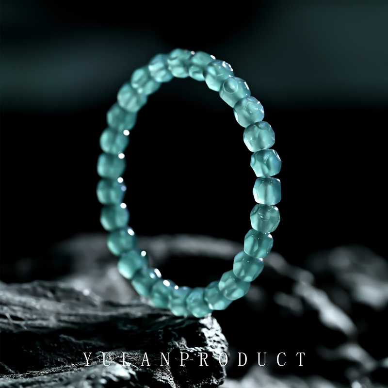 钰澜文玩【周】钰翡系列「冰魄·凝光-无相」-翡翠7.8mm左右-18手围