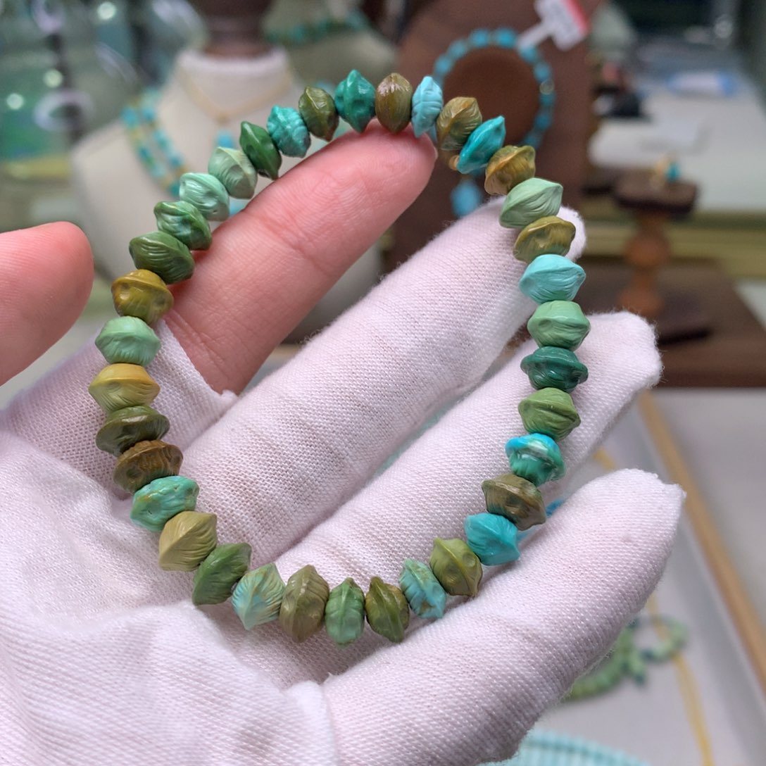 绿松石配饰未镶嵌