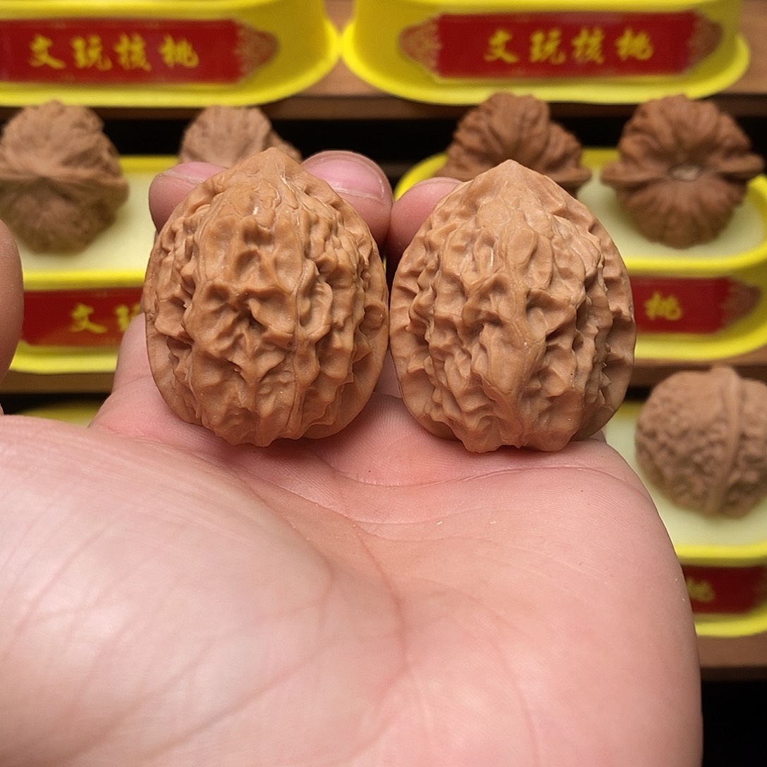 吊坠文玩核桃黄松峪40