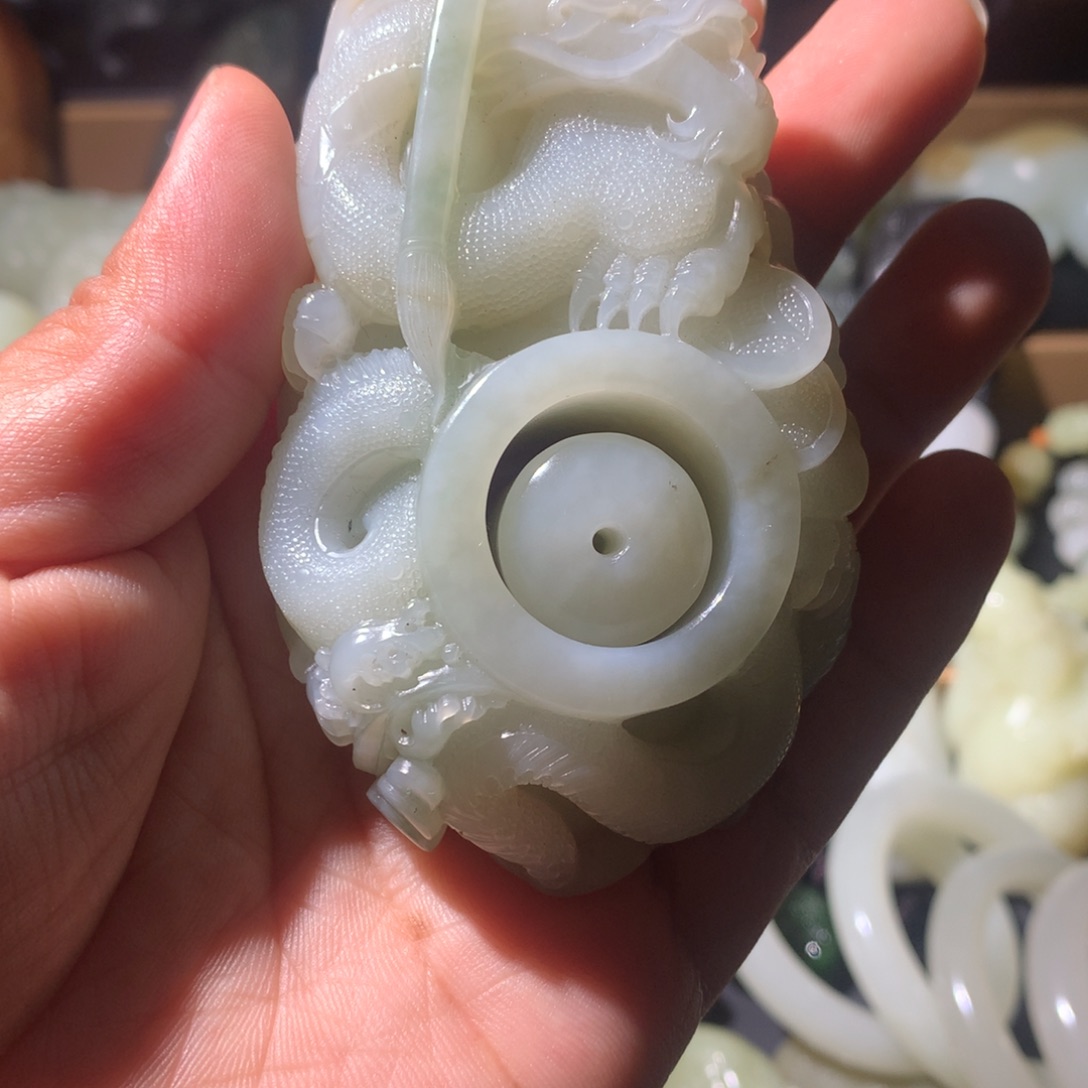 和田玉未镶嵌颈饰康****祉