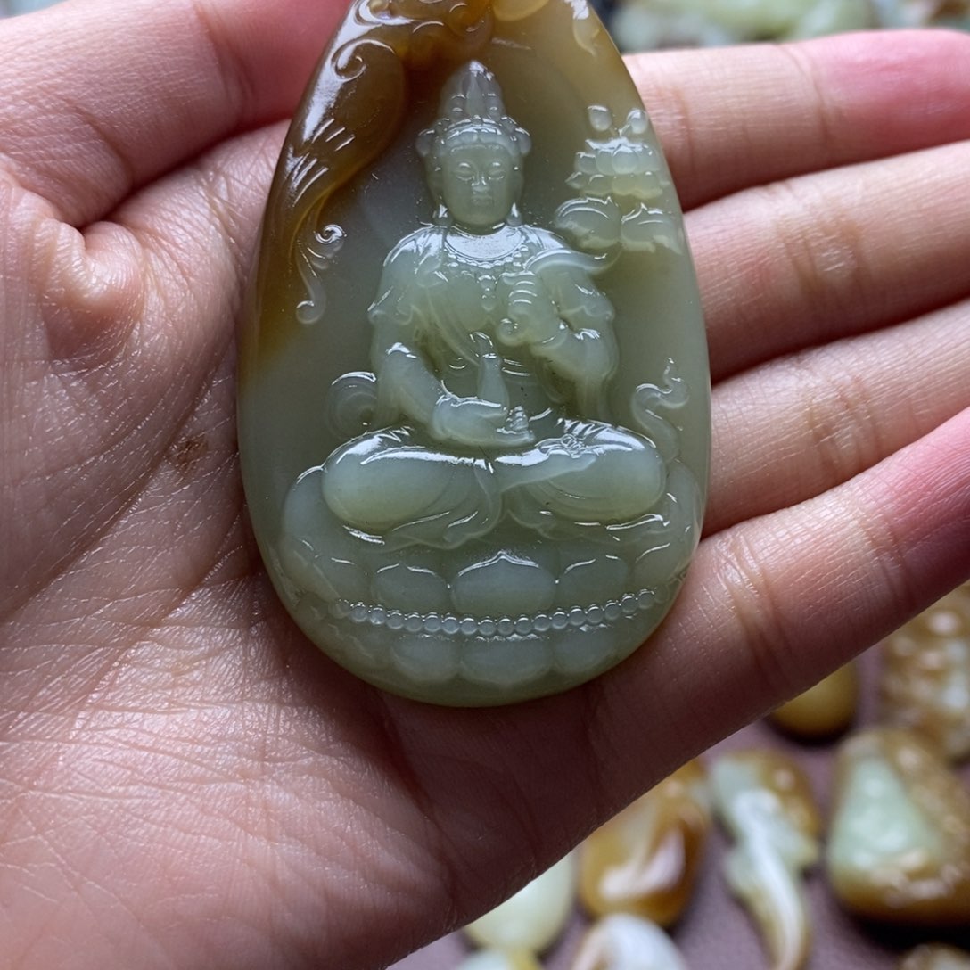 吊坠(不含链)未镶嵌和田玉（糖玉）