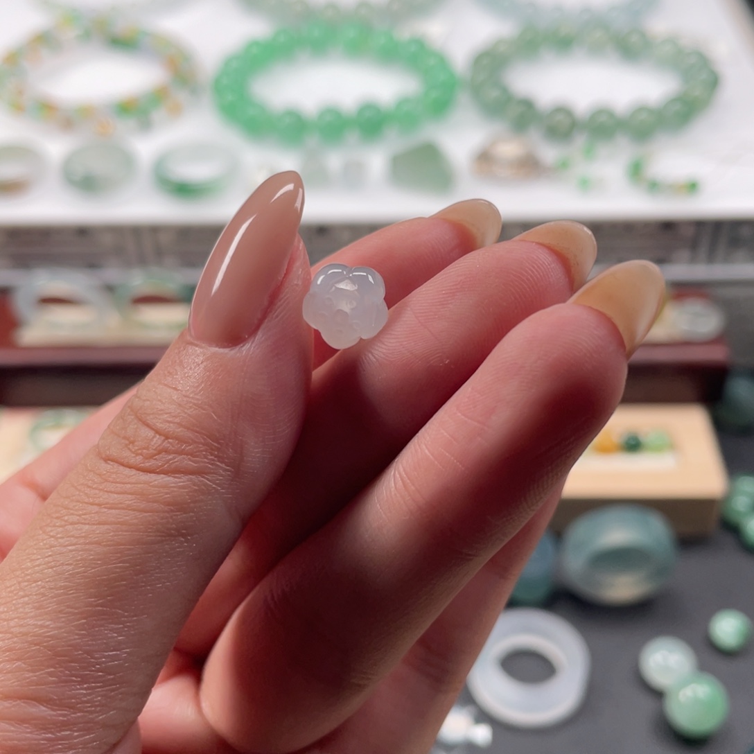 翡翠散珠天然缅料a货莲花