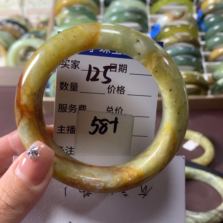 蛇纹石玉未镶嵌手镯125