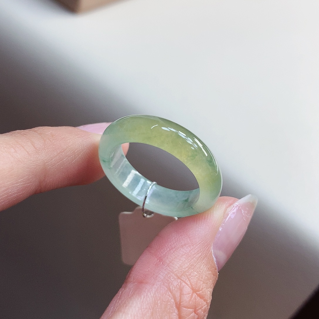 翡翠戒指未镶嵌18号