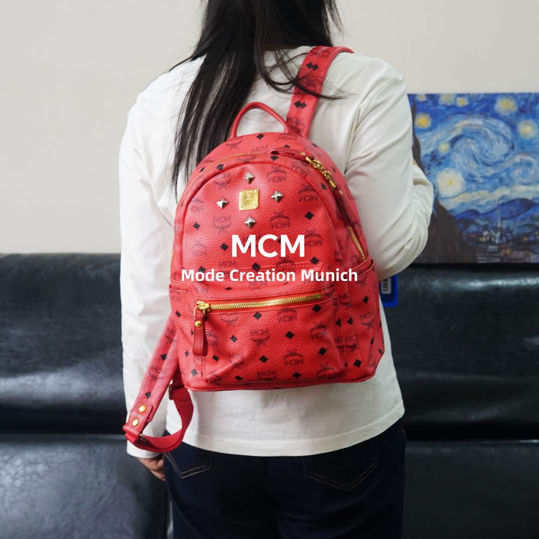 95新 MCM 玫红双肩包/ZT11630026/0026