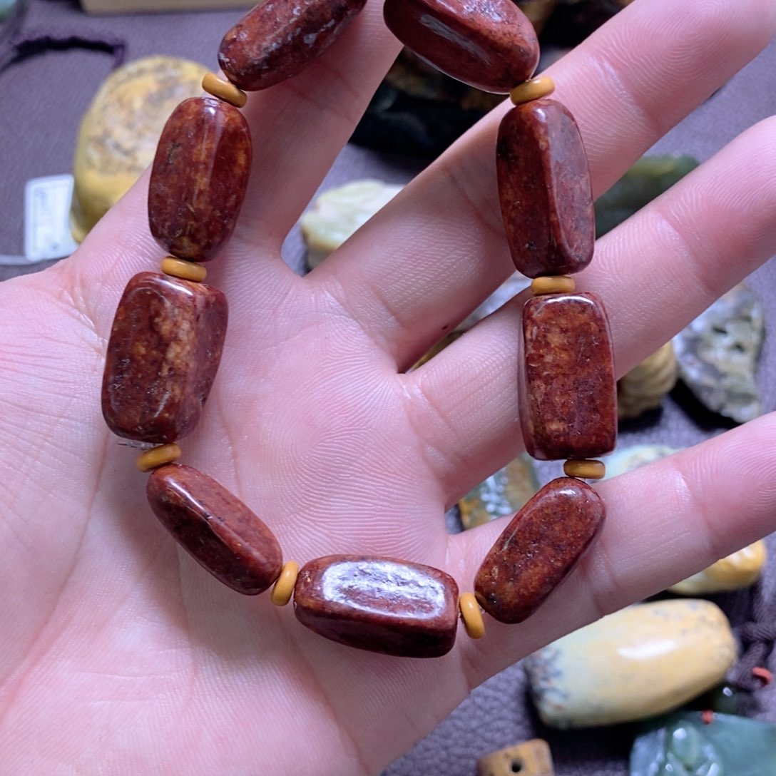 岫岩河磨玉（透闪石质玉）挂件未镶嵌