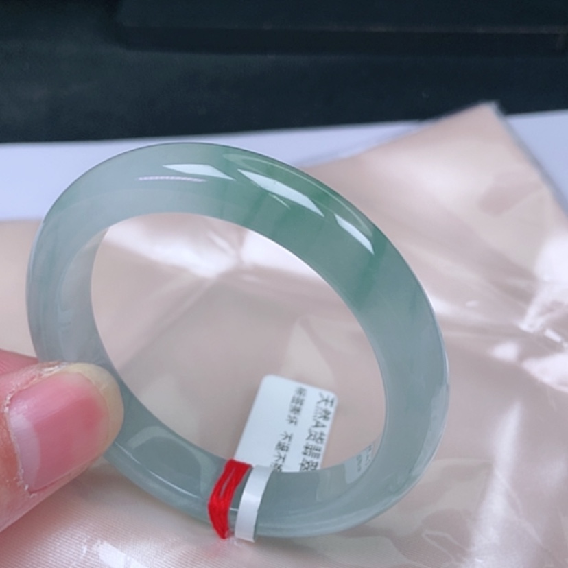 【闪购商品】翡翠手镯未镶嵌，