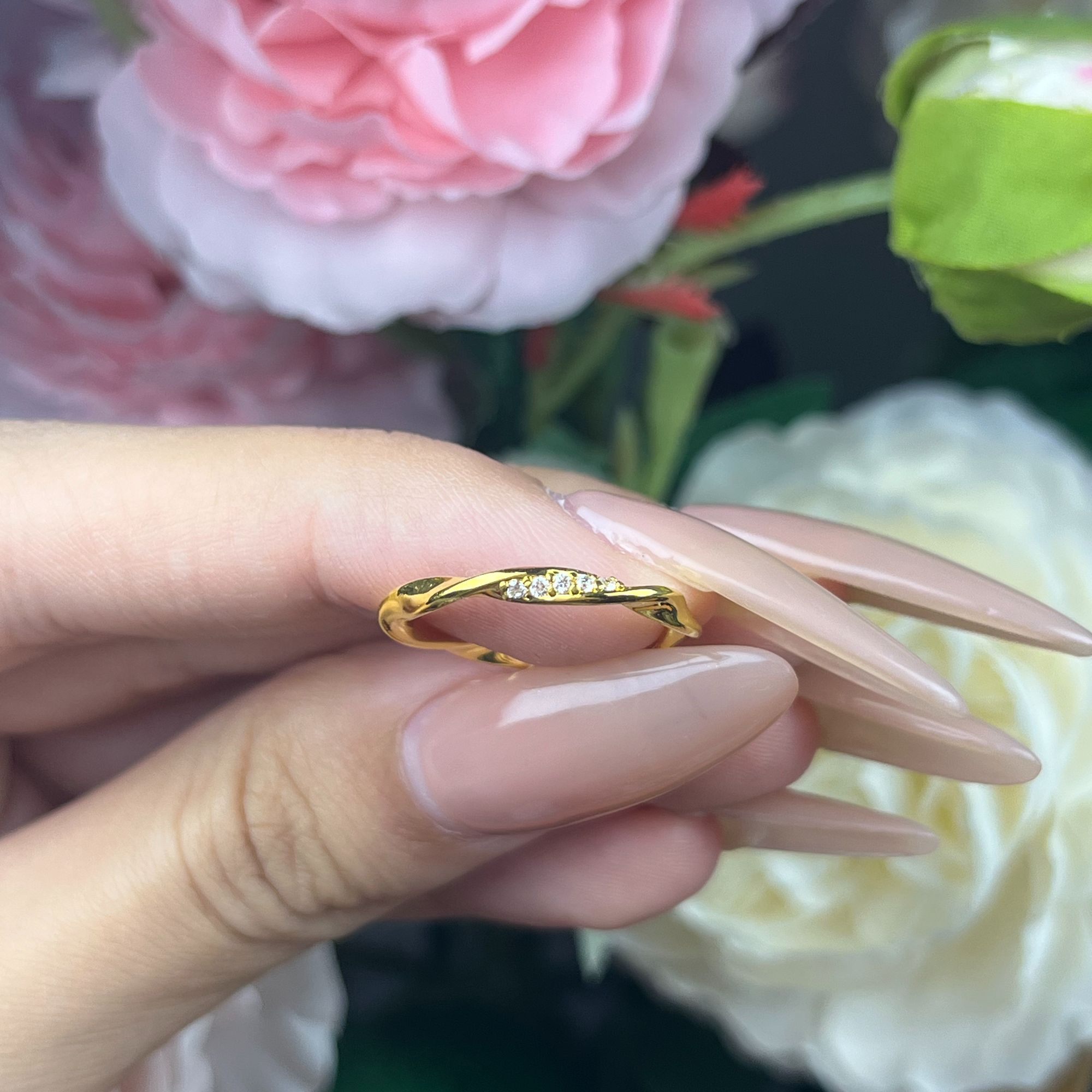 珍珍【足金999】莫比乌斯环戒指 6D工艺（款号82HHL255）