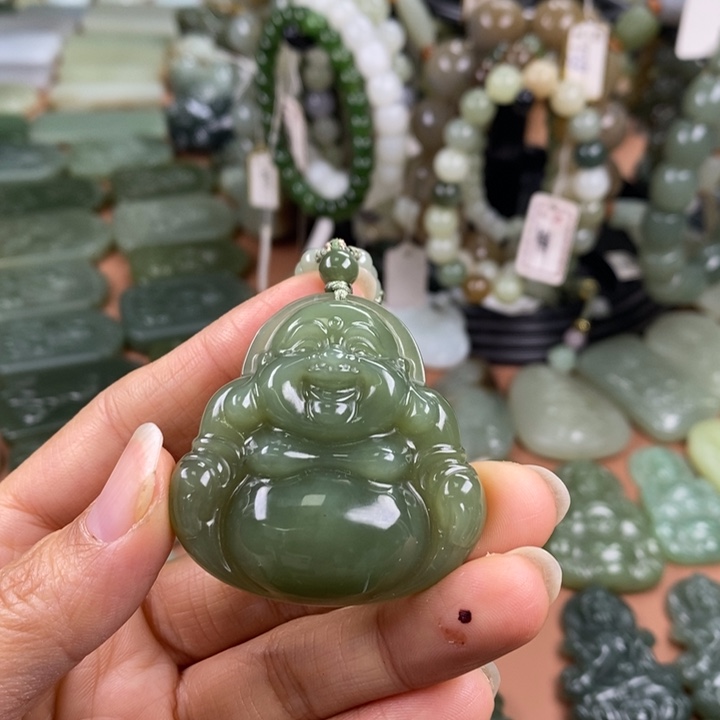 和田玉未镶嵌颈饰予