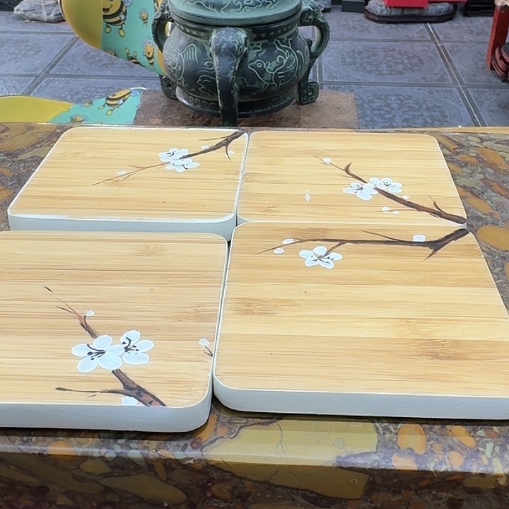 手绘杯垫四个。。。品茗
