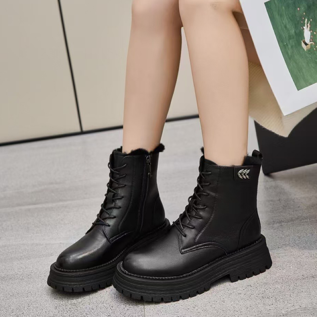 735广州高品质新款百搭头层羊皮➕兔毛➕棉超轻防滑马丁短靴