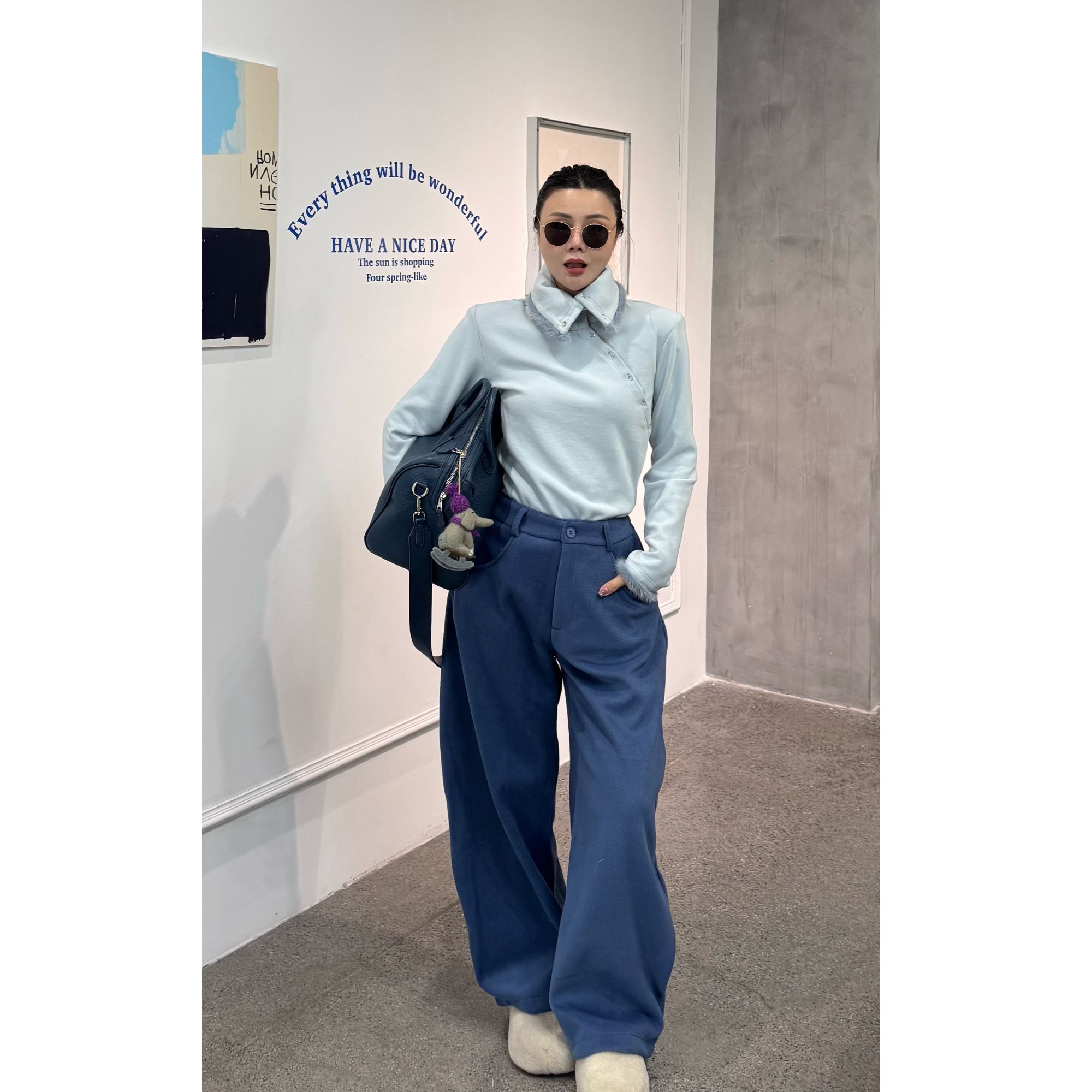 吉吉【时岁盛新系列七】不规则斜扣拼接毛领修身长袖上衣#3177