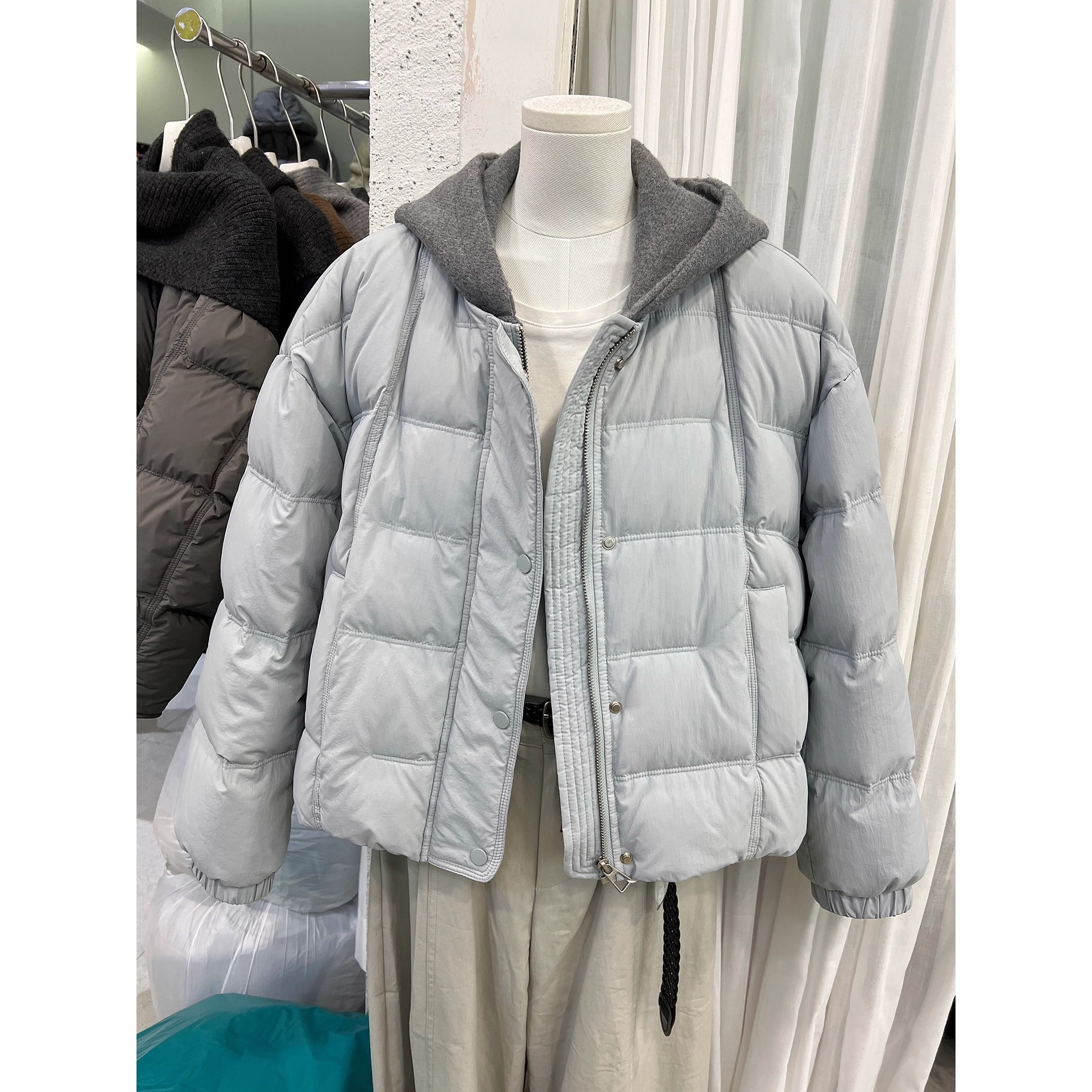 欧货高端拼接连帽棉服冬季新款2025短款保暖面包服外套