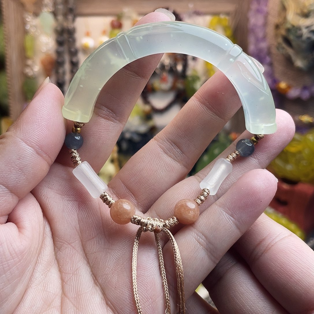 未镶嵌蛇纹石玉手链