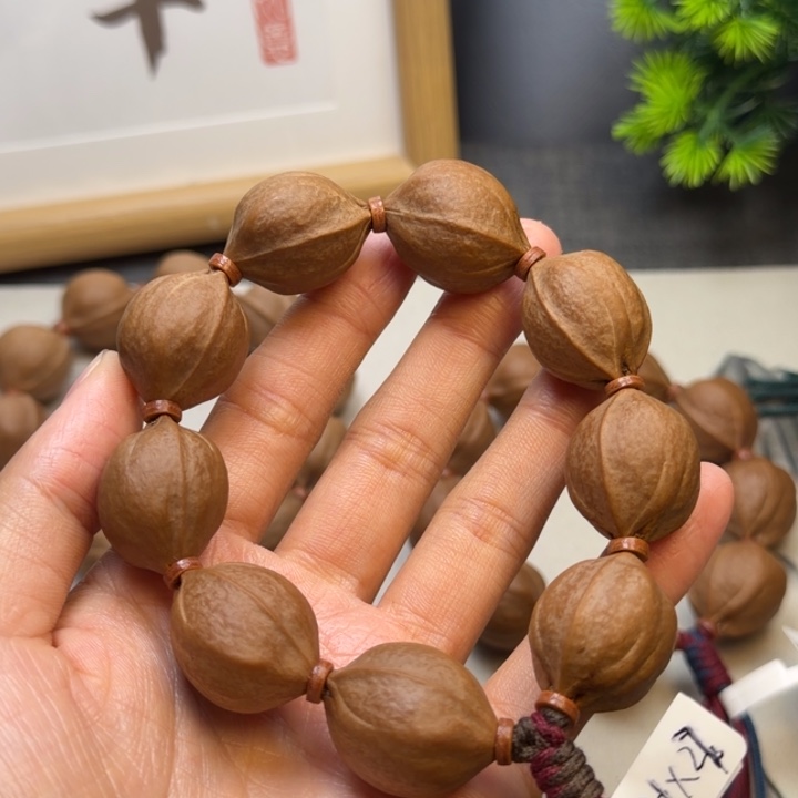 张***某其他橄榄核梅林铁核2127尺寸