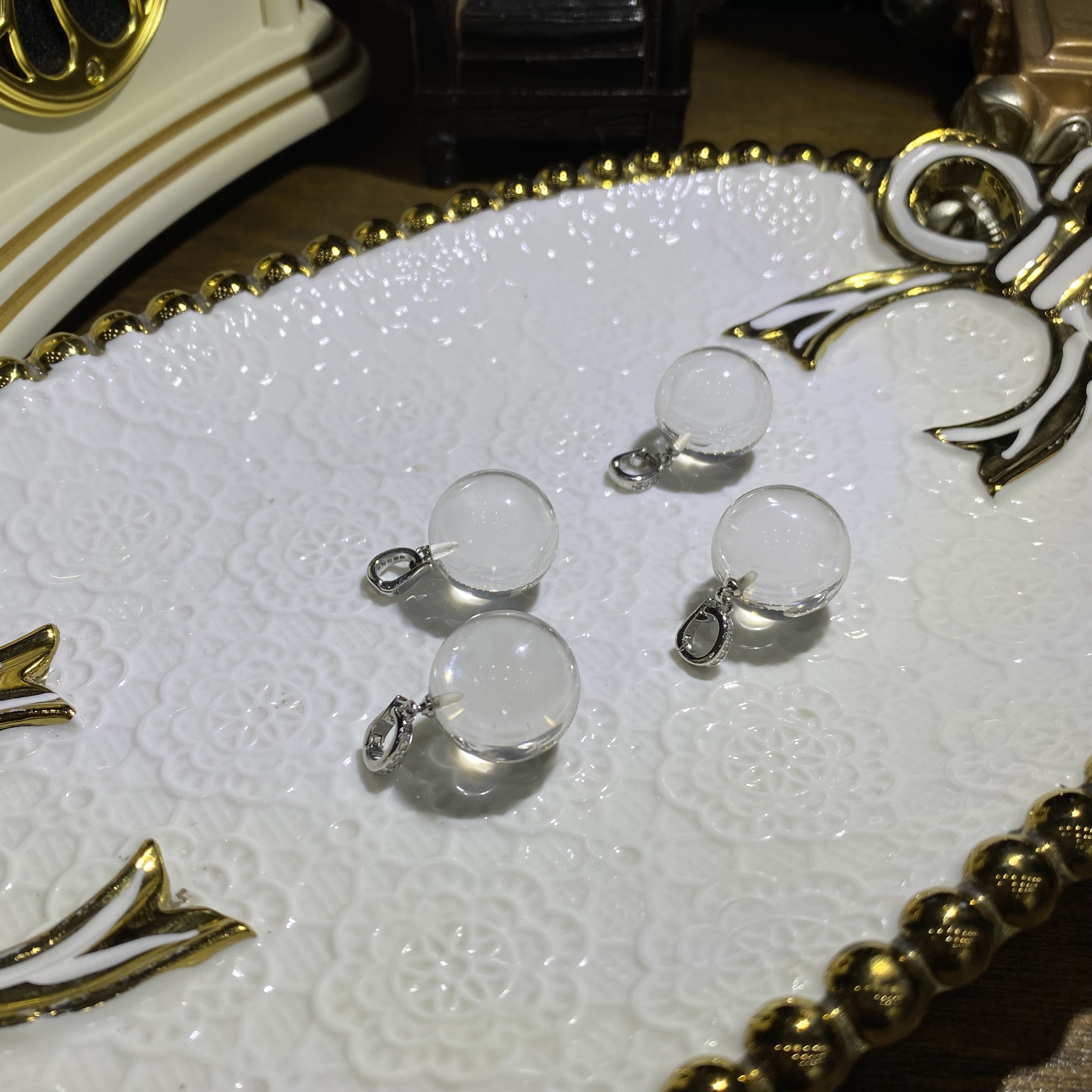 V712-高品质天然净水级白水晶单珠万能扣吊坠球-多样性发其一