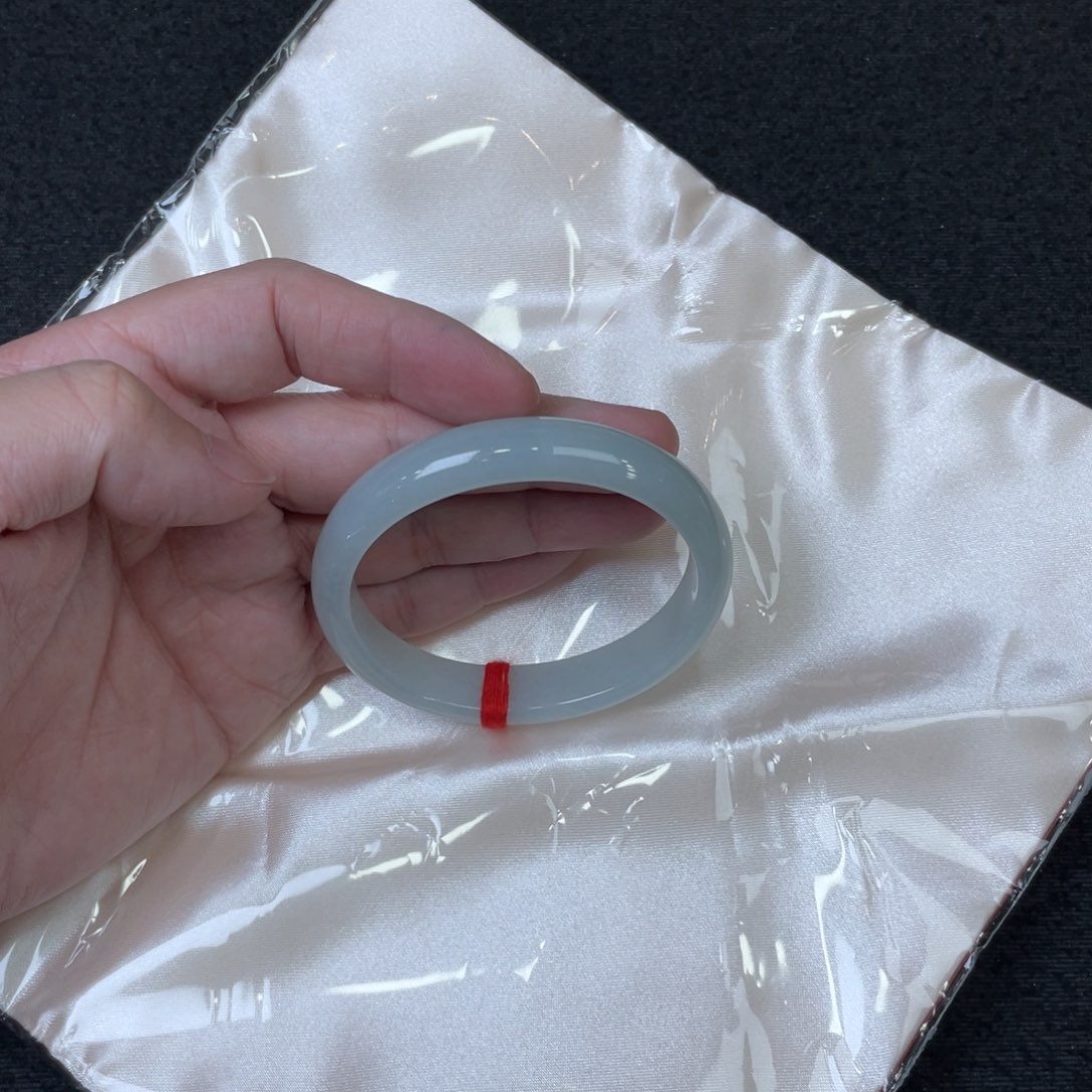 翡翠手镯未镶嵌55贵妃