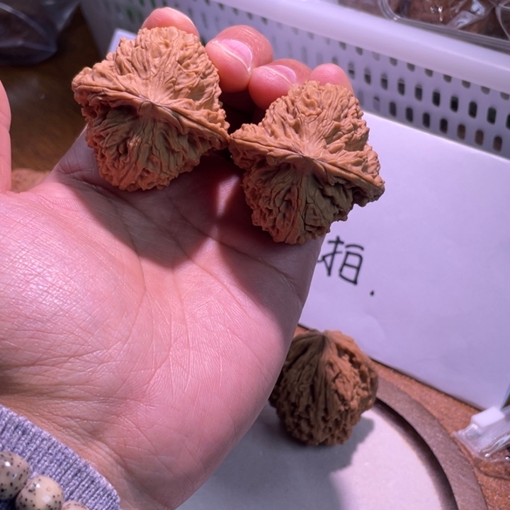 宇***.文玩核桃吊坠43南疆全品精品