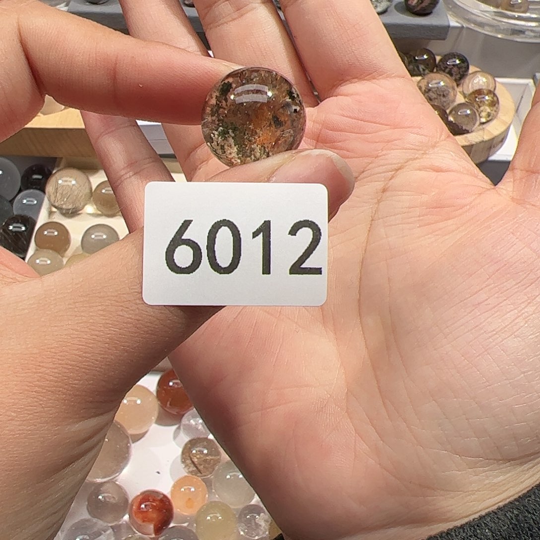 周***、水晶未镶嵌大型摆件（非配饰）