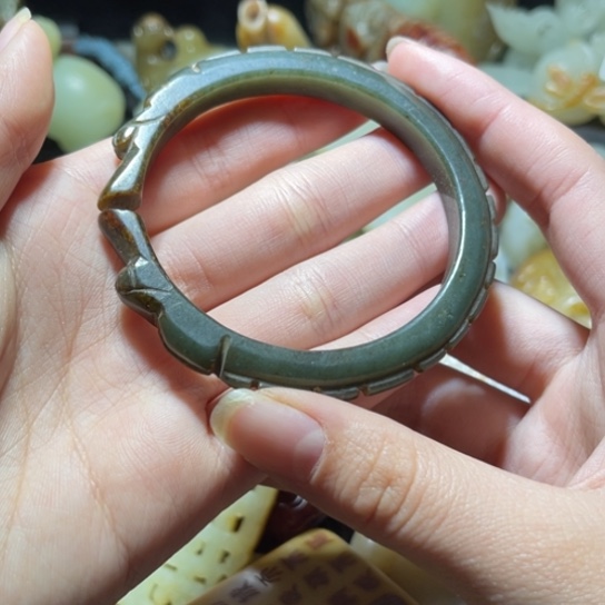 未镶嵌和田玉（糖玉）挂件