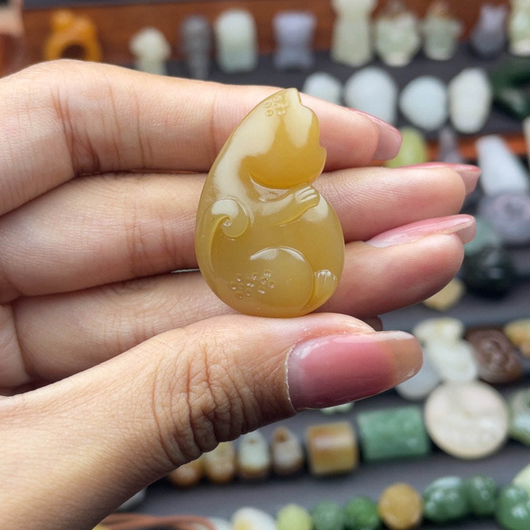 和田玉颈饰未镶嵌