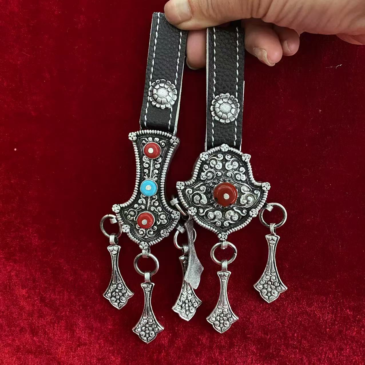 25新款藏族特色手工白铜加银腰挂件时尚百搭热卖爆款迷你挂件一对