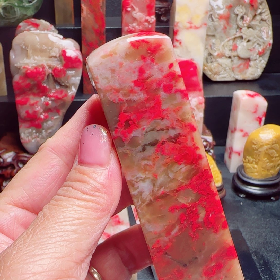 昌化石昌化鸡血石