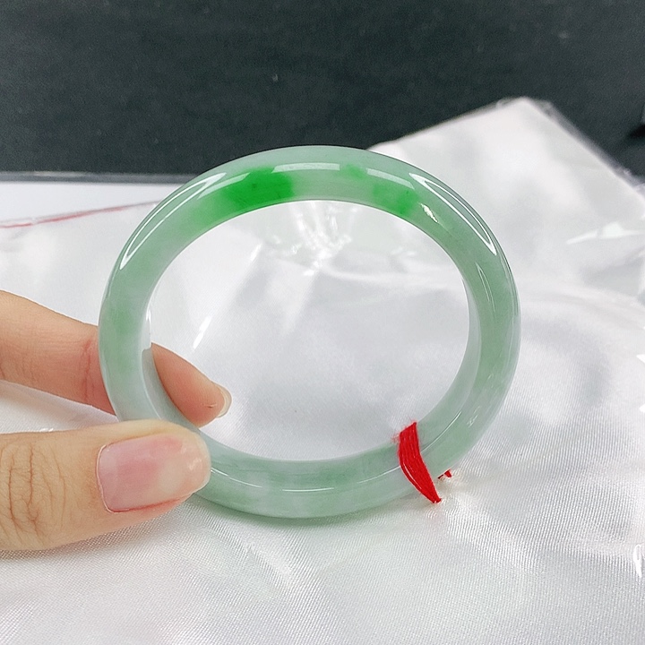 翡翠未镶嵌手镯圈54.5，50106