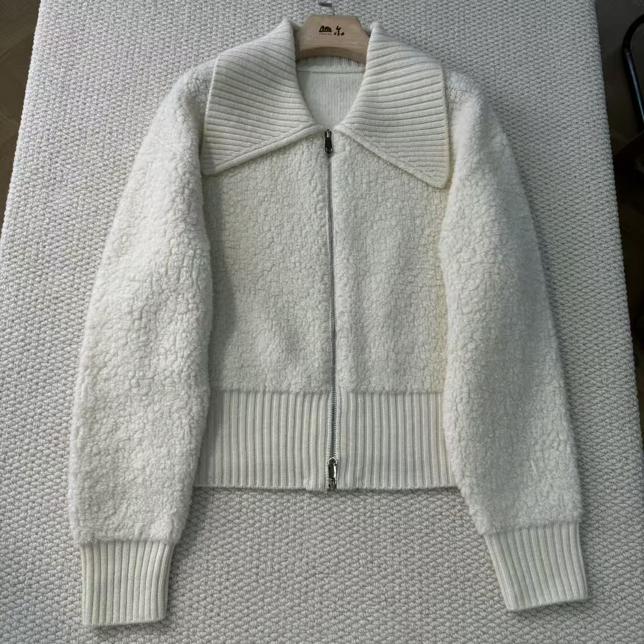 山.尔【绒月】100绵羊毛圈圈毛秋冬款纯色外套