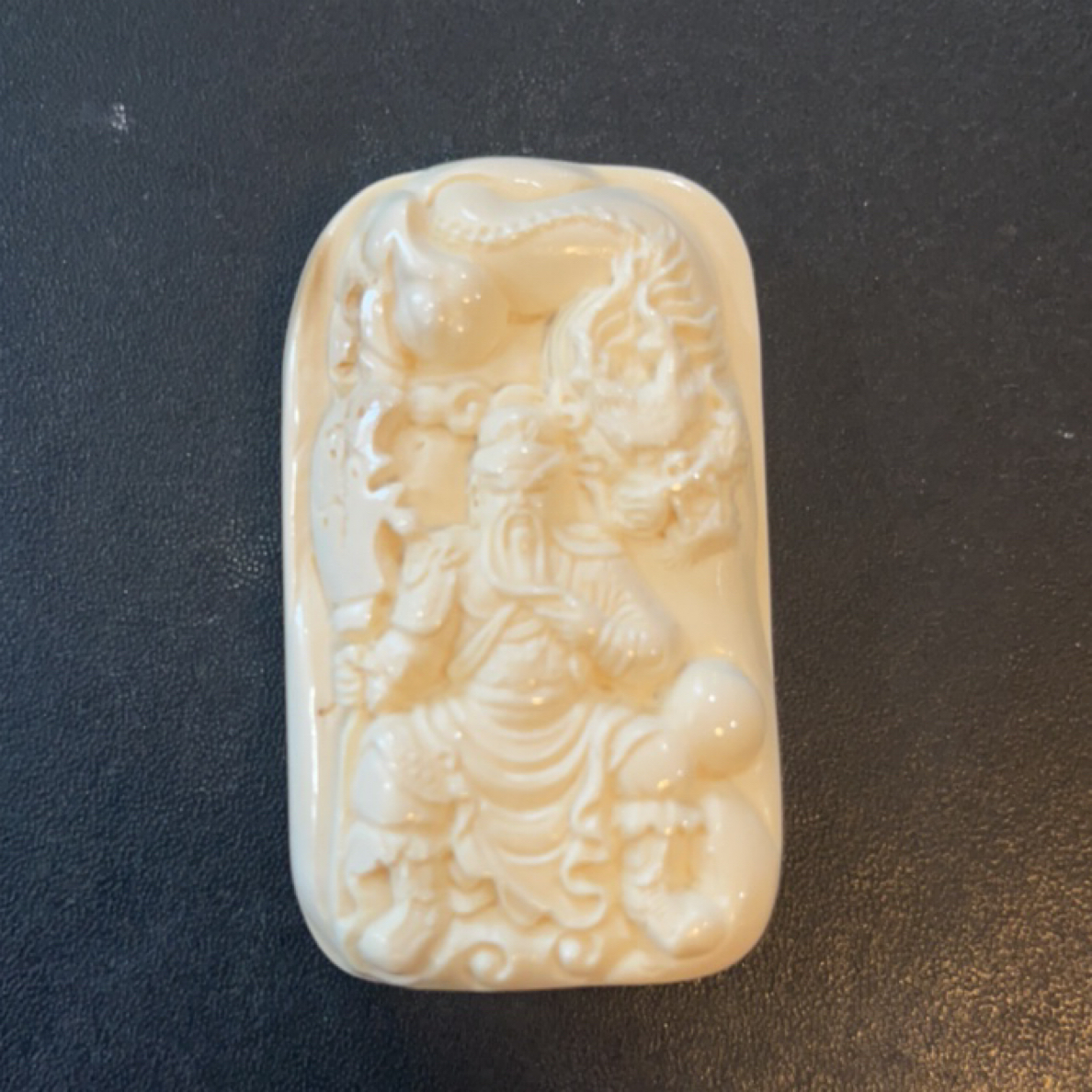 猛犸约61克雕刻件CZL1165