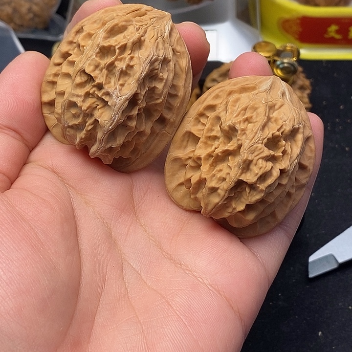龙脊菩提吊坠核王