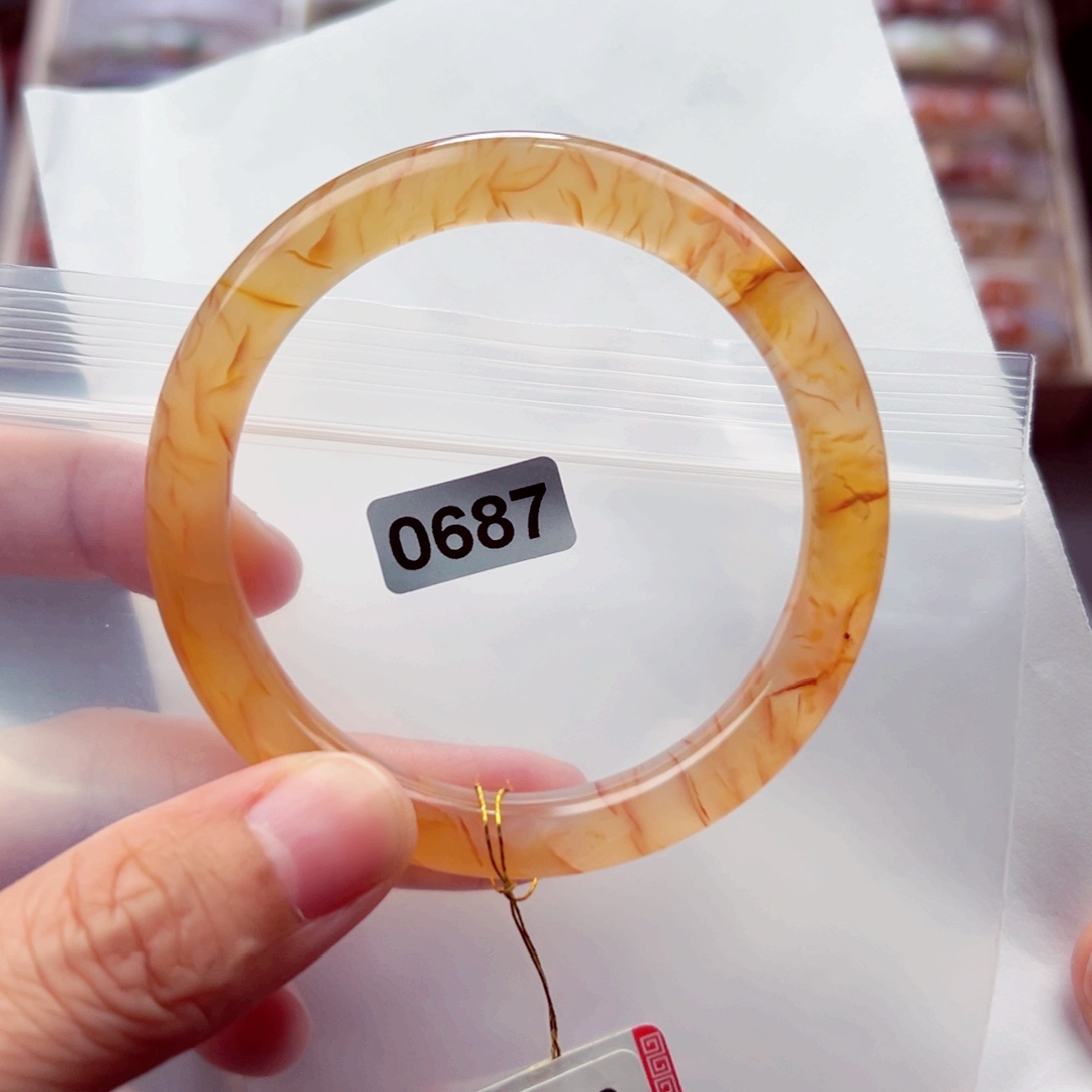 未镶嵌手镯玛瑙/玉髓寒**雪