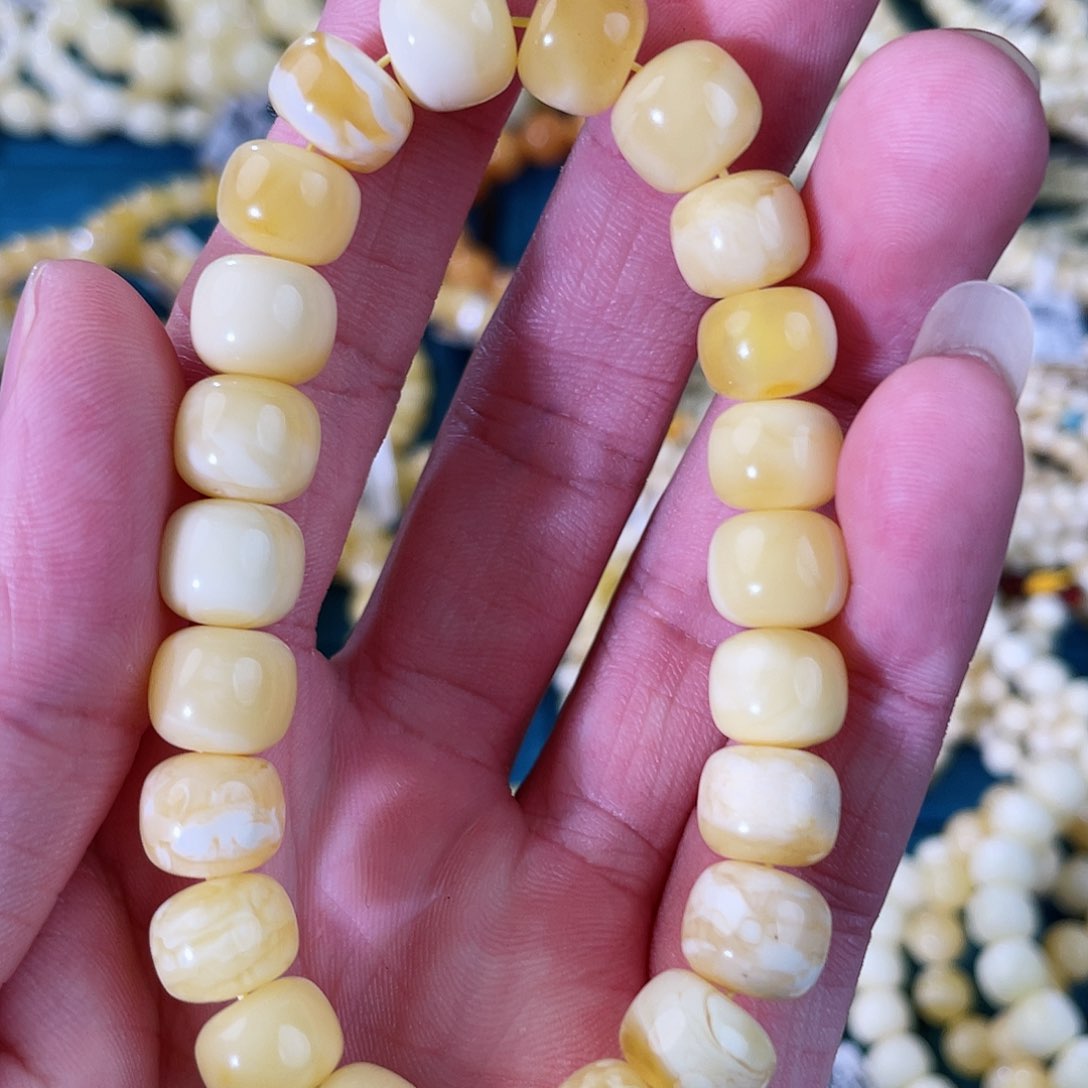 琥珀裸石未镶嵌蜜蜡老型白花手串