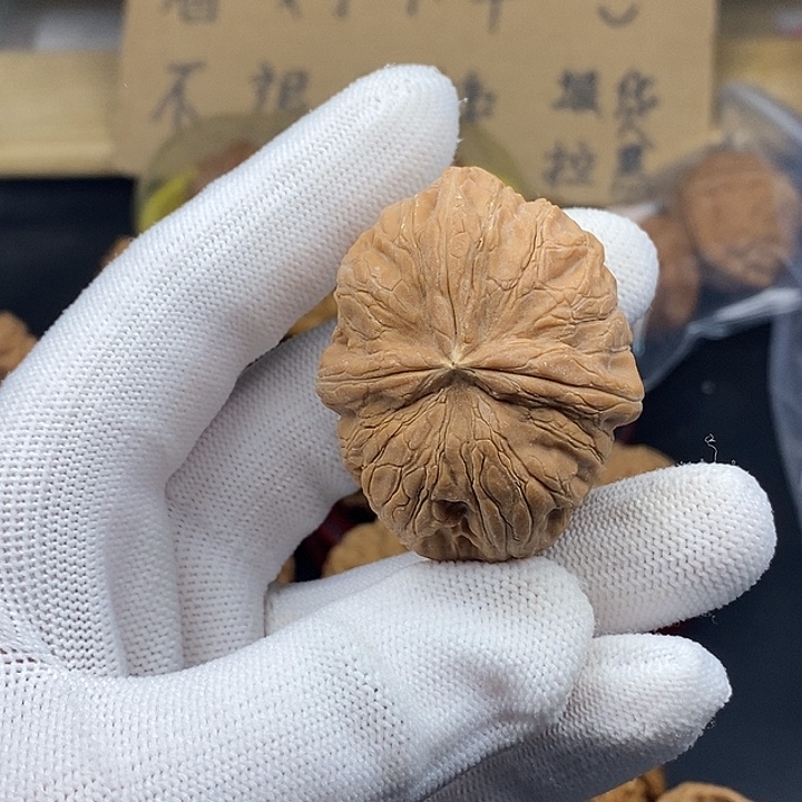 o***哥文玩核桃吊坠黄不退不换