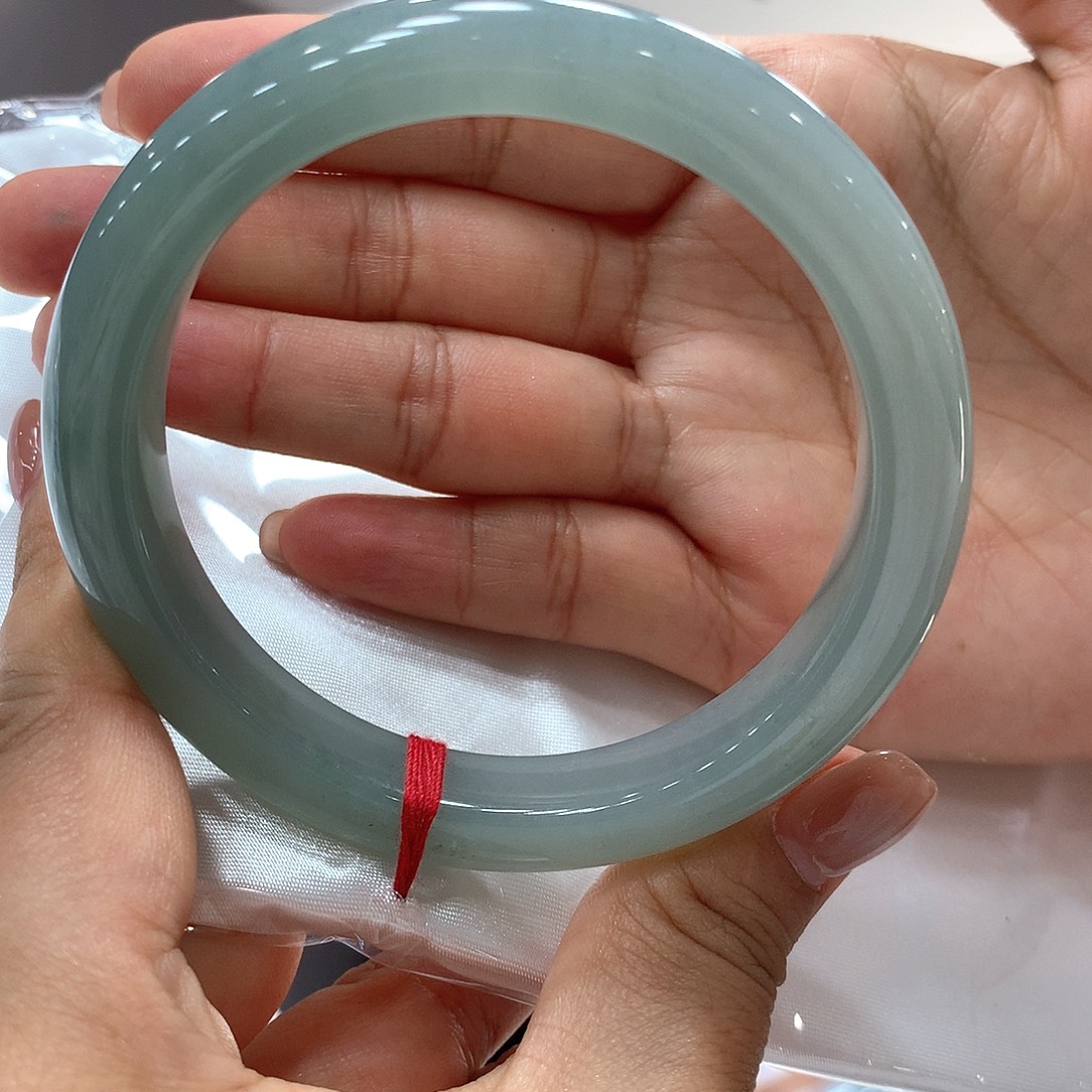 翡翠未镶嵌手镯买断