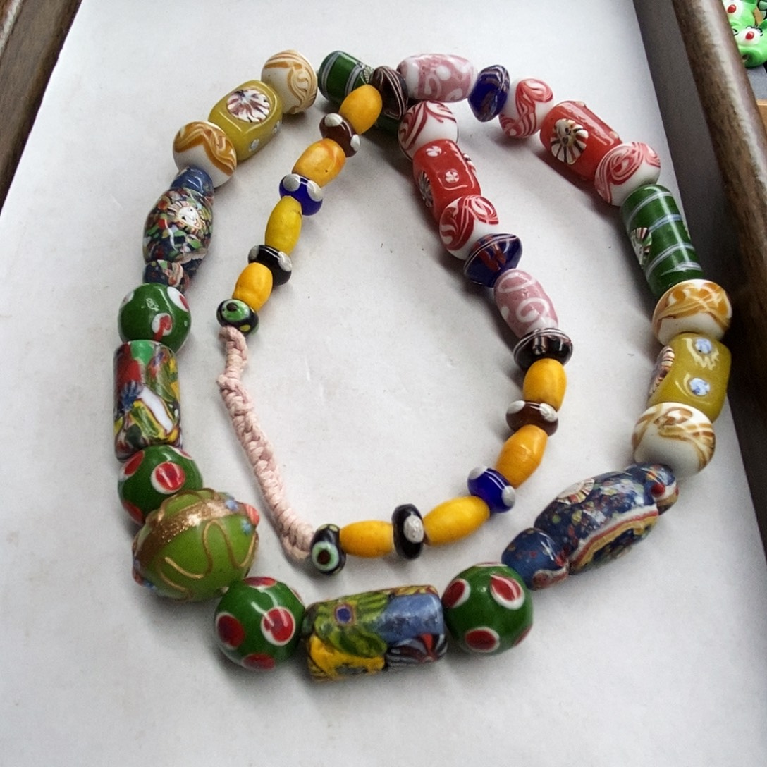 颈饰琉璃西亚人脸多宝 