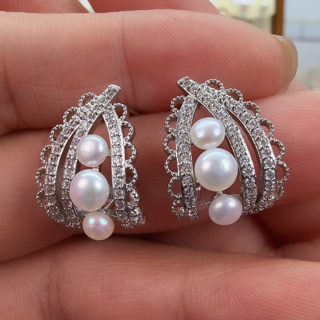 淡水珍珠未镶嵌耳饰